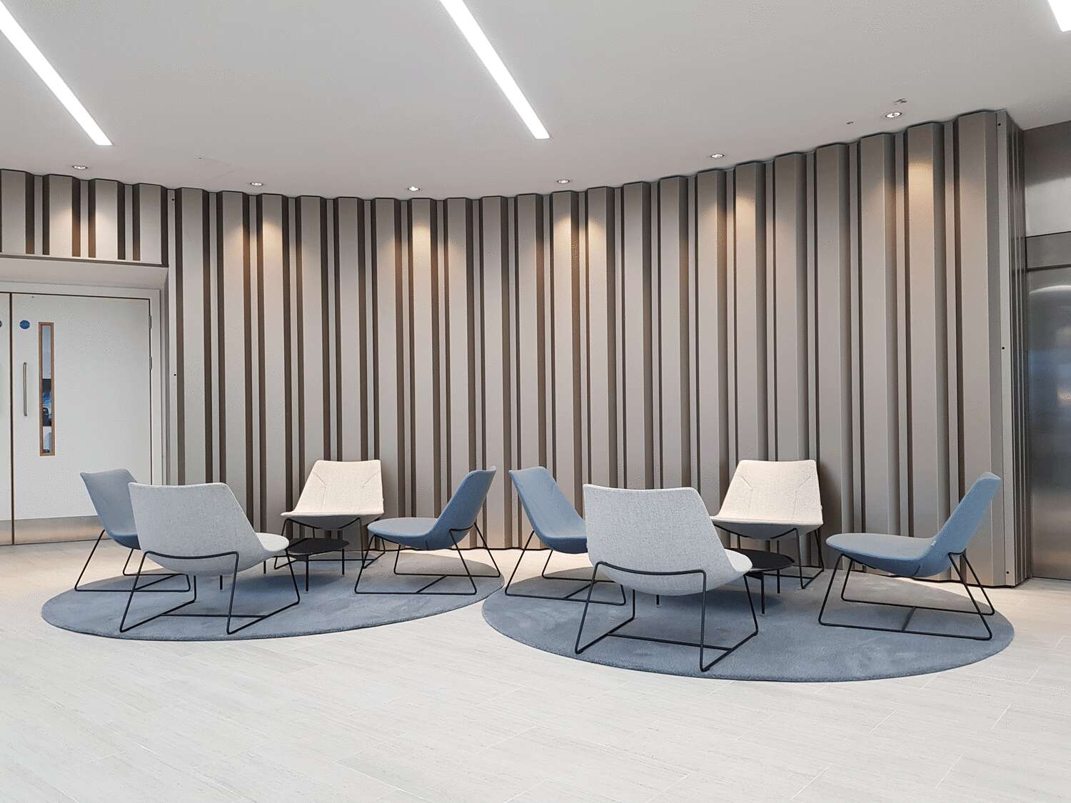 Commercial Waiting Area Circular Rugs